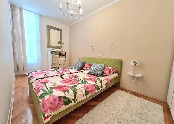 Ivana Apartamento *