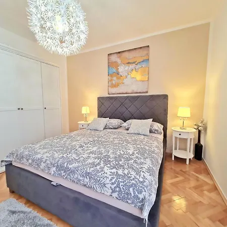 Beach Ivana Appartement *
